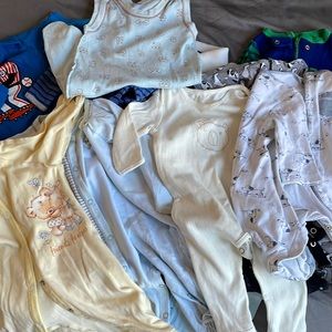15 piece Wholesale (0-3 months and 3-6 months) baby clothes bundle